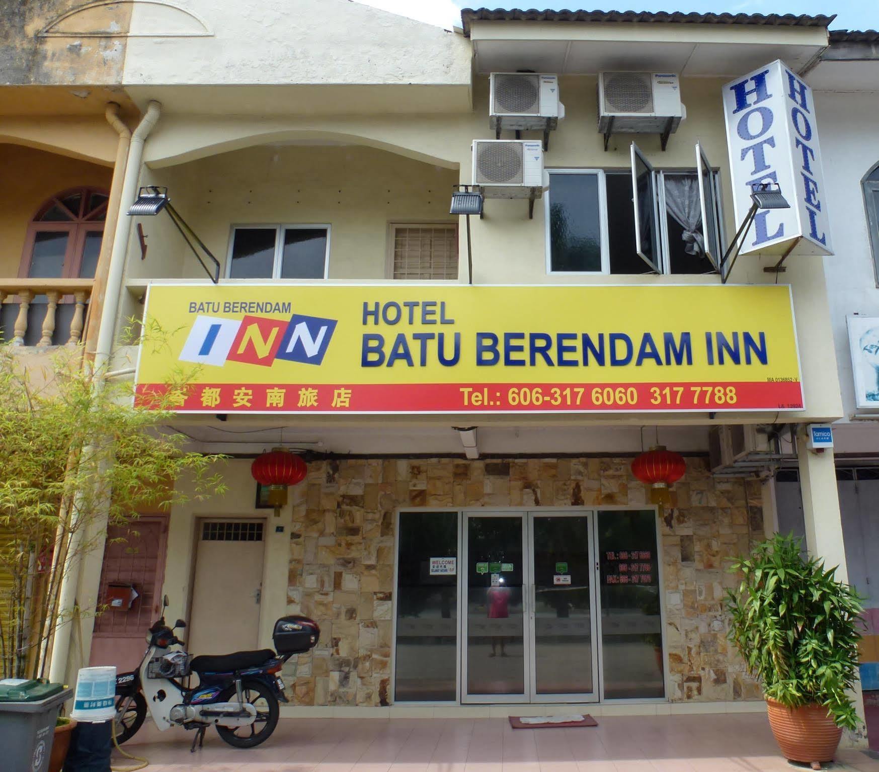 Batu Berendam Inn Kampong Sungai Putat Екстериор снимка